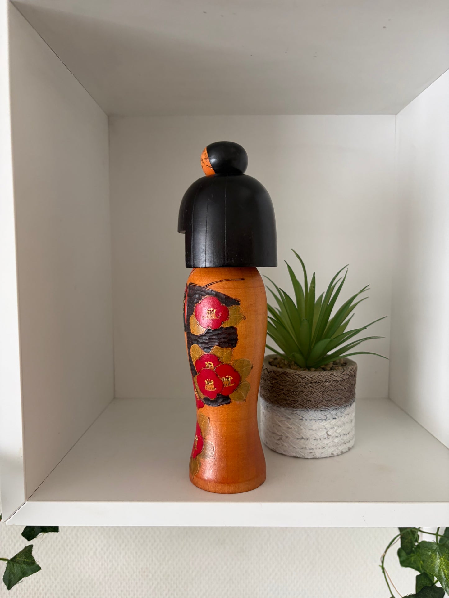 Vintage Gumma kokeshi by Kazuo Takamizawa (1927-)