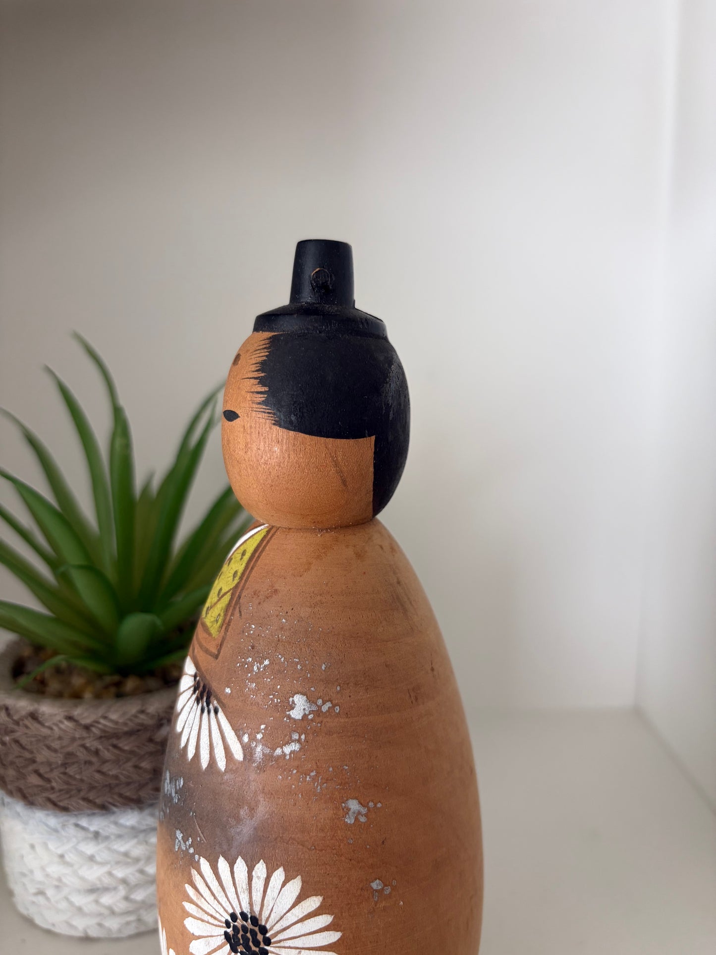 Lovely vintage Sosaku kokeshi by Aoki Ryoka (1931-)