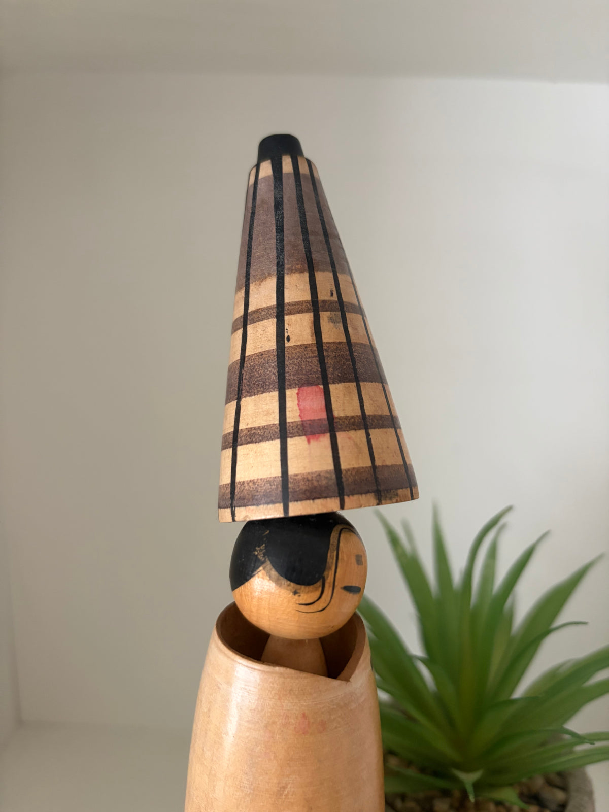 Vintage Gumma kokeshi by Hajime Miyashita (1940-)