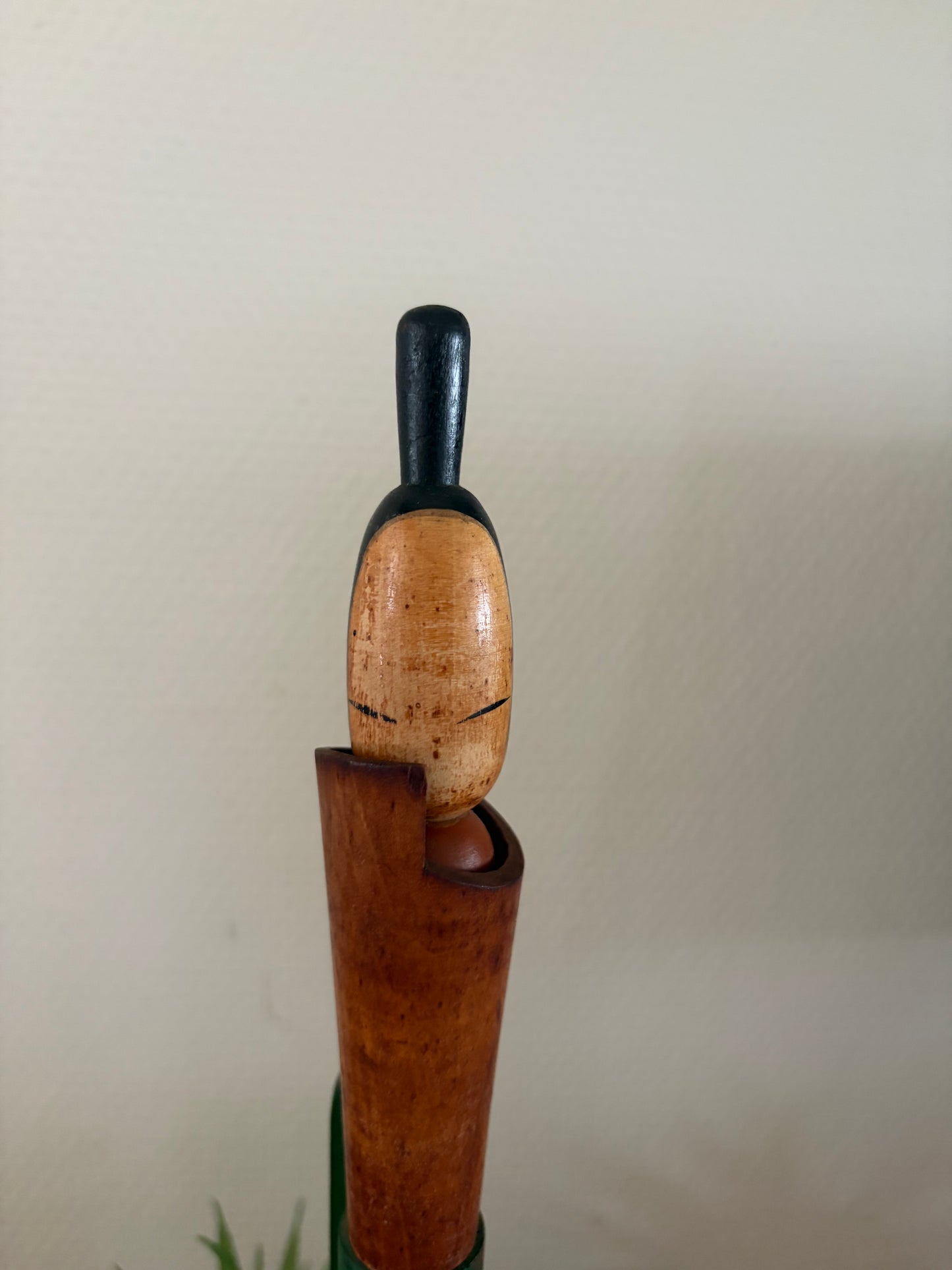 Rare vintage Sosaku kokeshi by Shido Shozan (1932-1995)