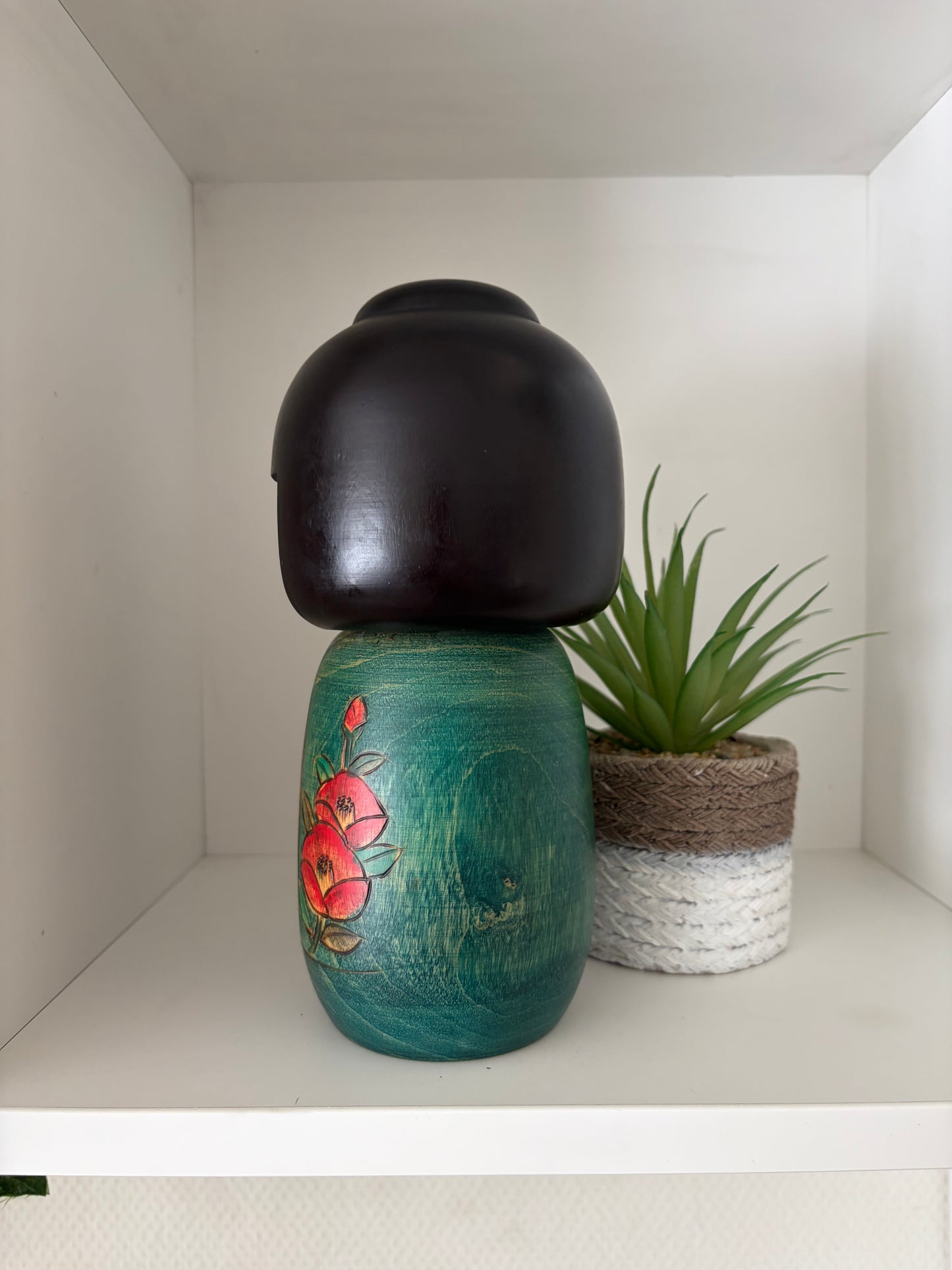 Vintage Sosaku Kokeshi made by Sato Suigai (1920-)