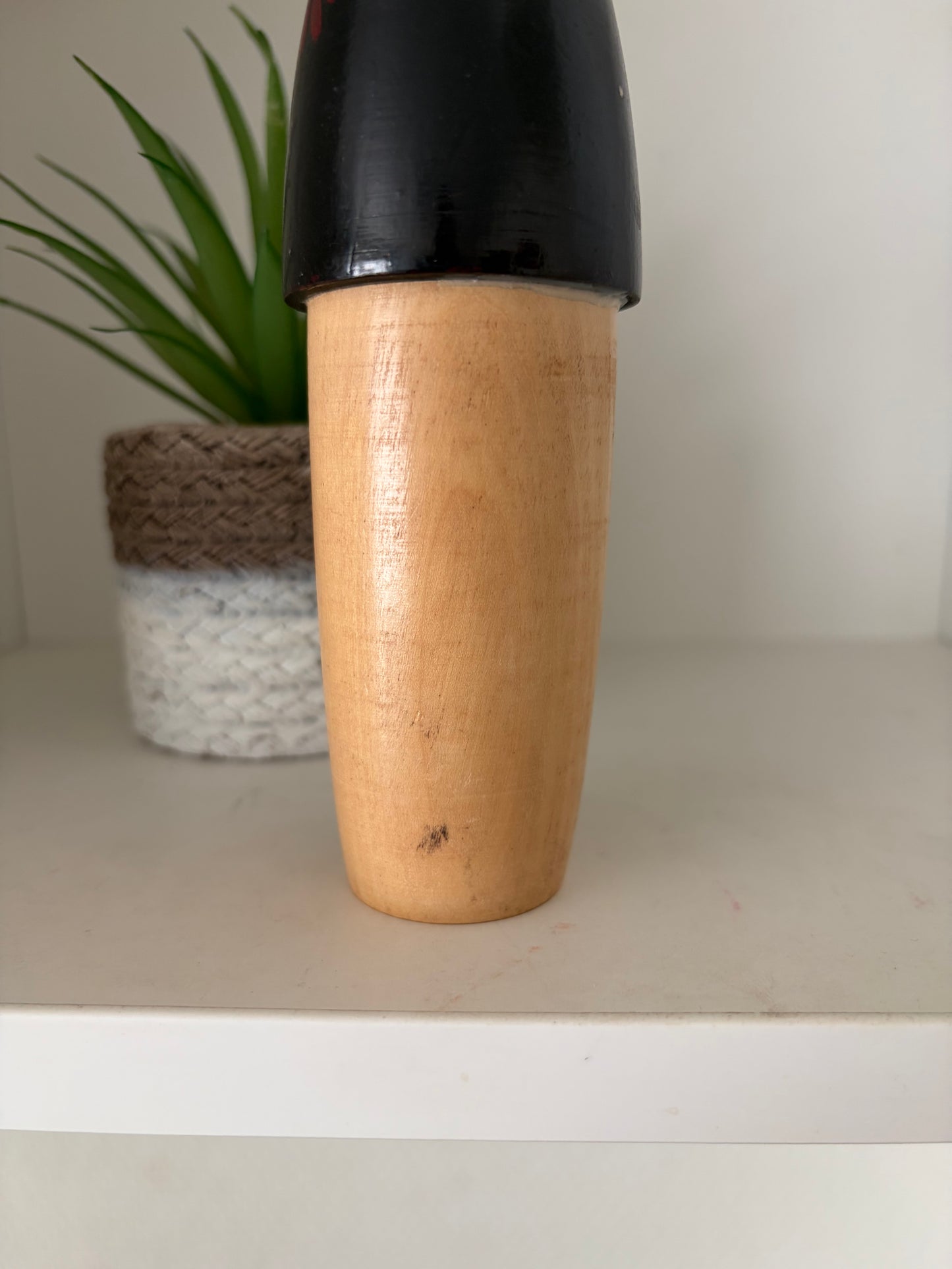 Lovely vintage Sosaku kokeshi by Fujiko