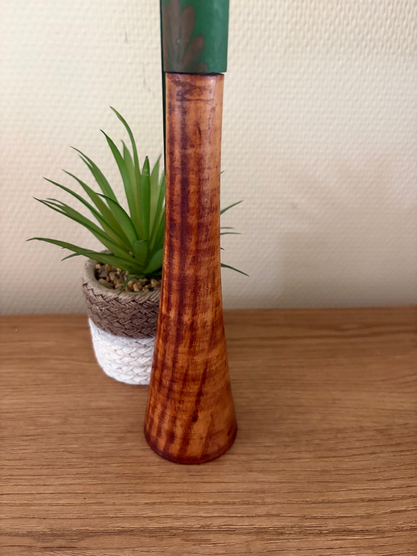 Rare vintage Sosaku kokeshi by Shido Shozan (1932-1995)