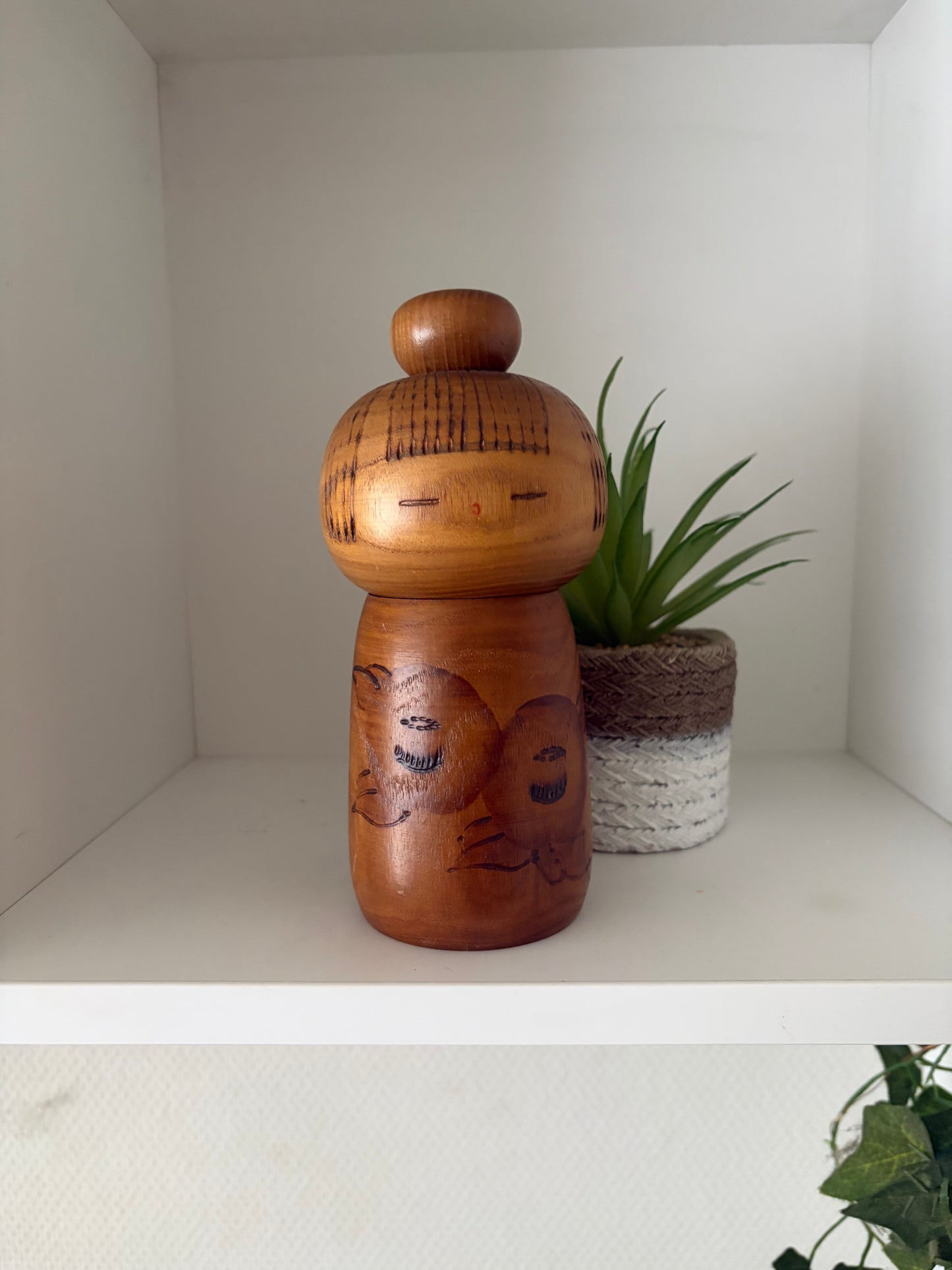 Vintage Sosaku kokeshi made by Kazuo Takamizawa (1927-)