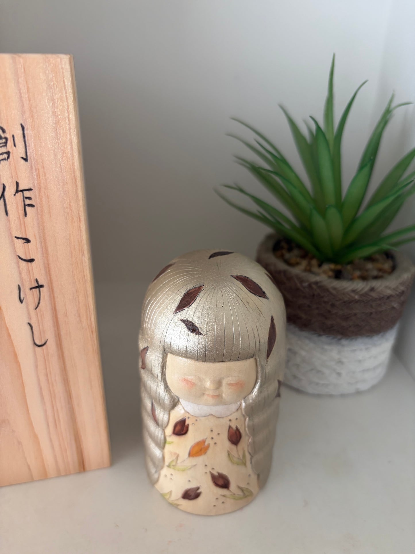 Exclusive one off a kind kokeshi by Nagisa Hirano!