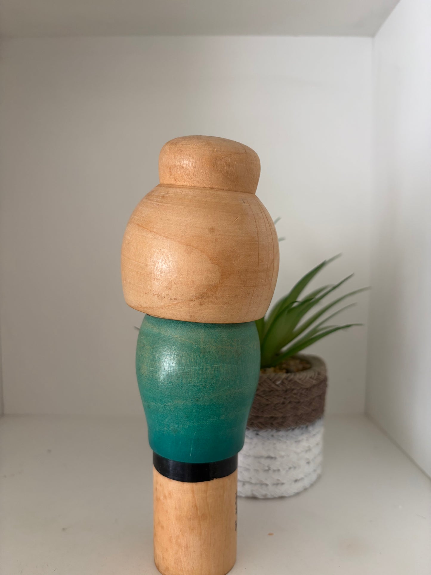 Vintage Sosaku kokeshi by Miyagawa Kunio (1933-)