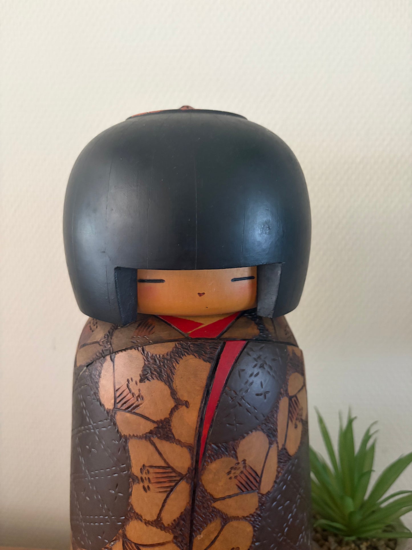 Rare vintage Gumma kokeshi by Inosuke Kobayashi (1931-)