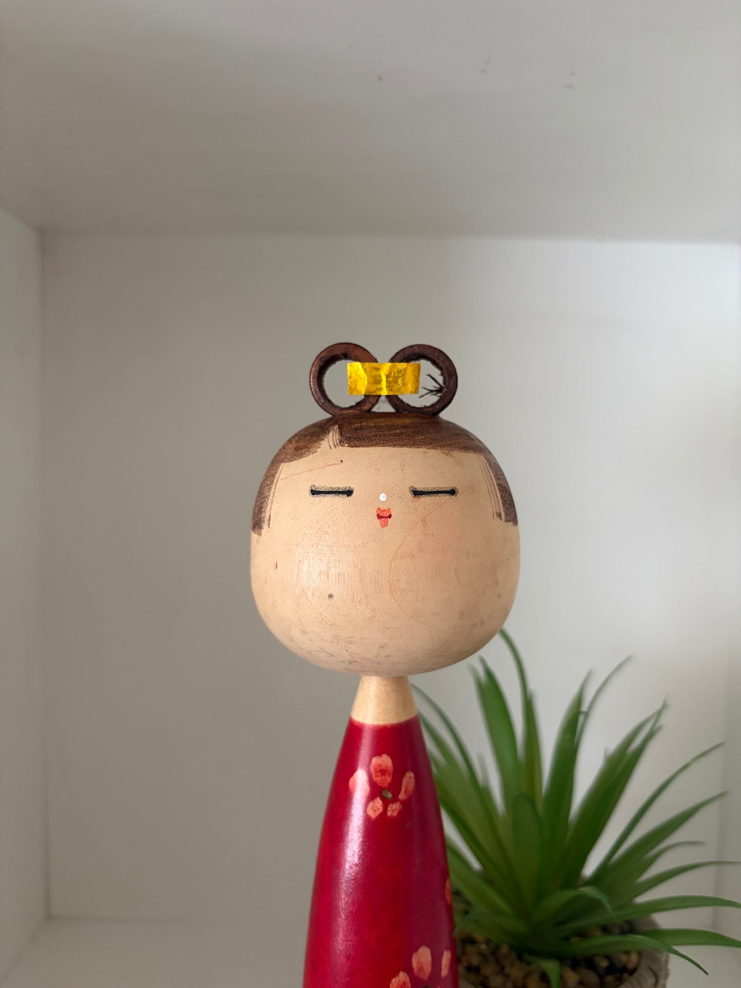 Rare vintage Sosaku kokeshi by Takahashi Hashime (1918-2002)