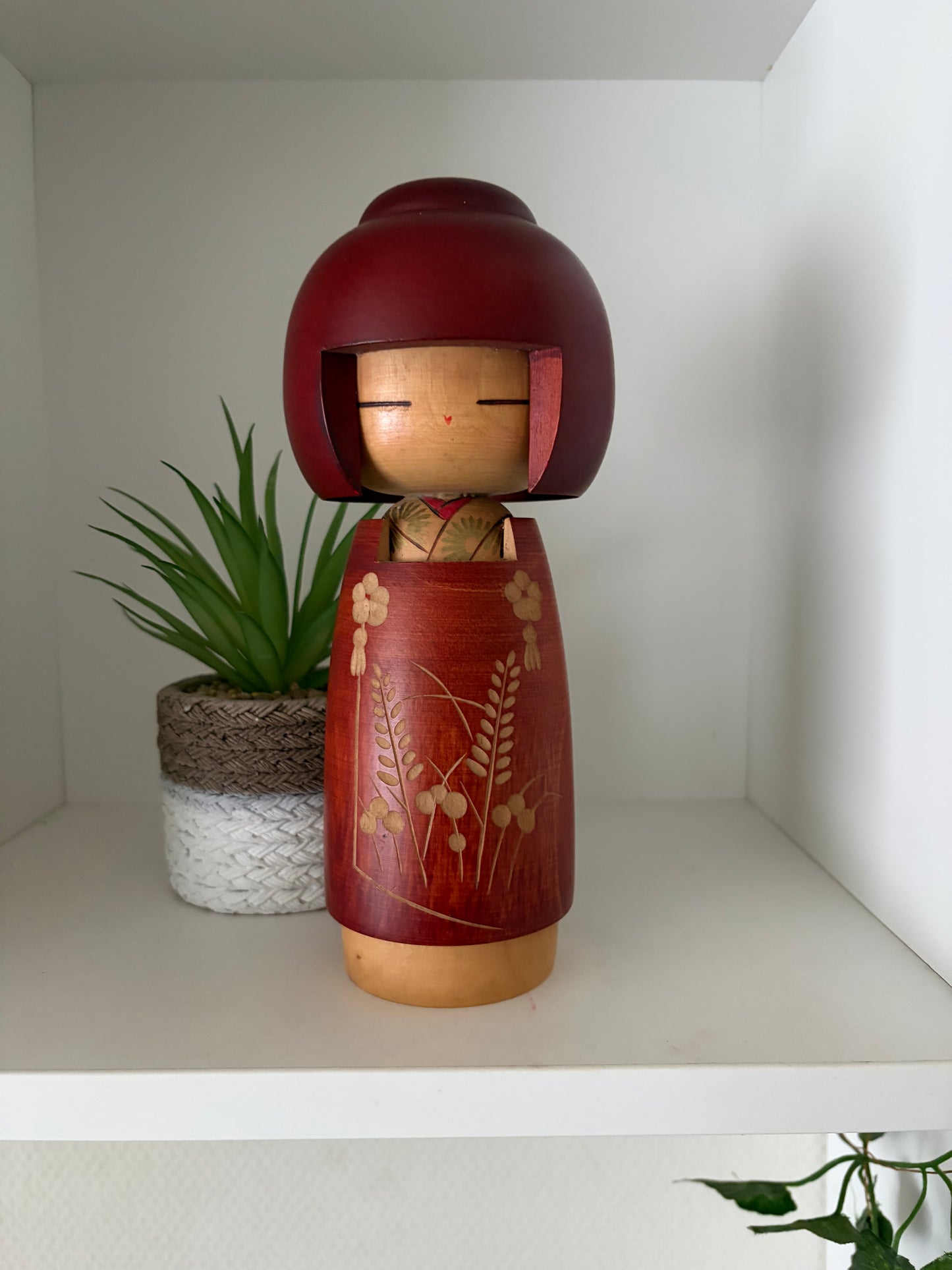 Vintage Sosaku kokeshi by Sato Suigai (1920-)