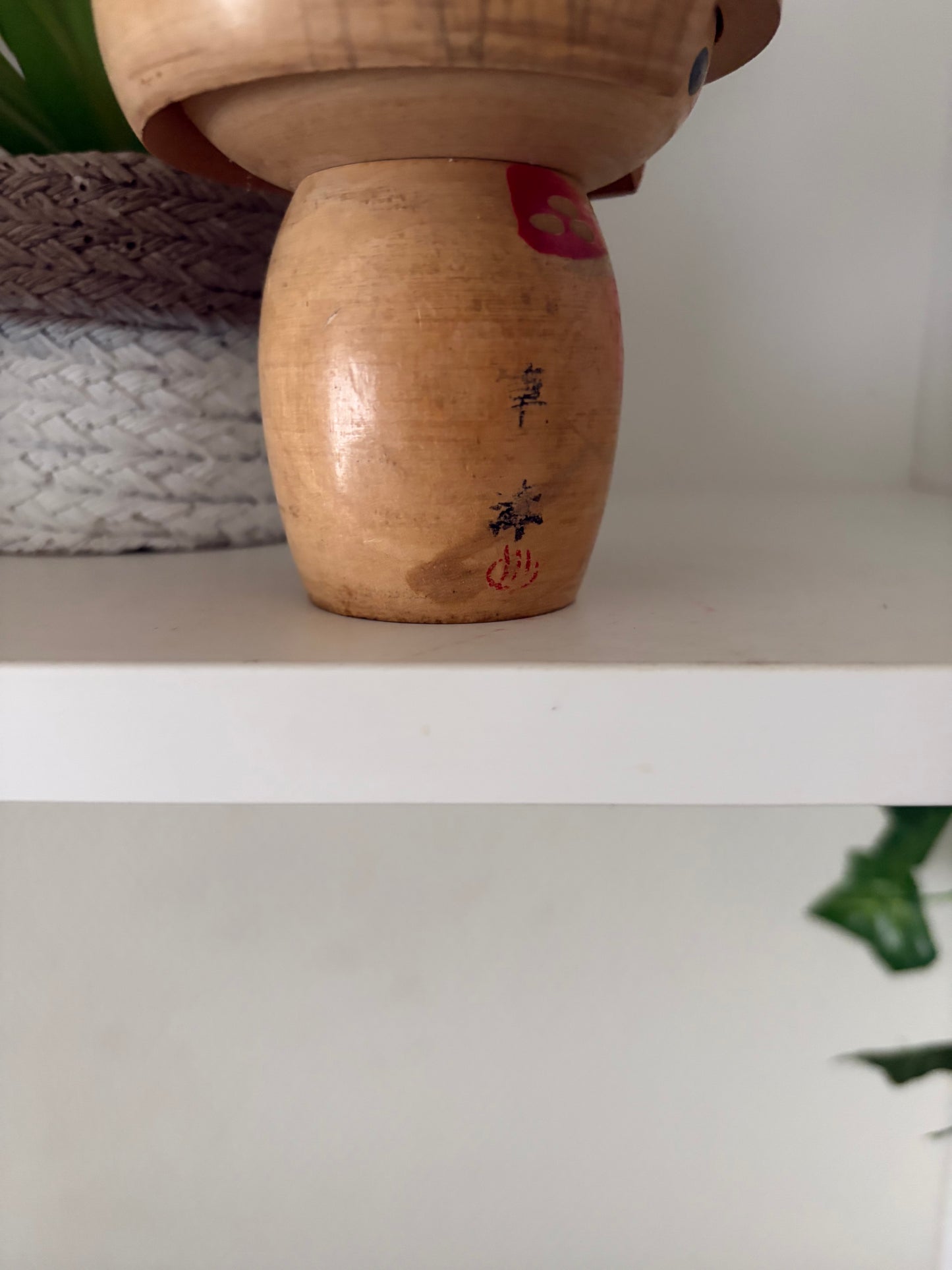 Rare vintage Sosaku kokeshi by Inosuke Kobayashi (1931-)