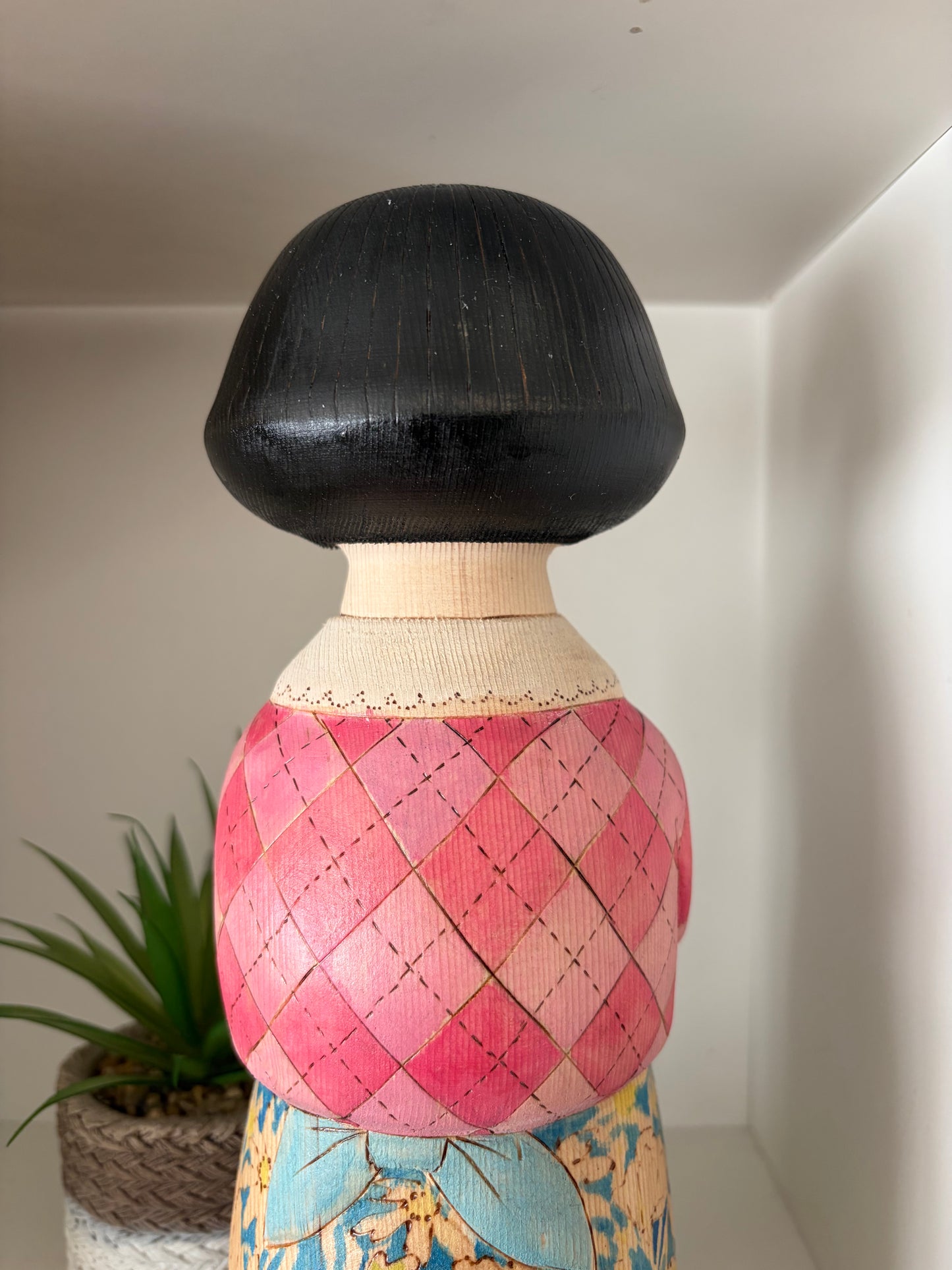 Unique Modern Sosaku kokeshi by Yuko Yamazaki - With box