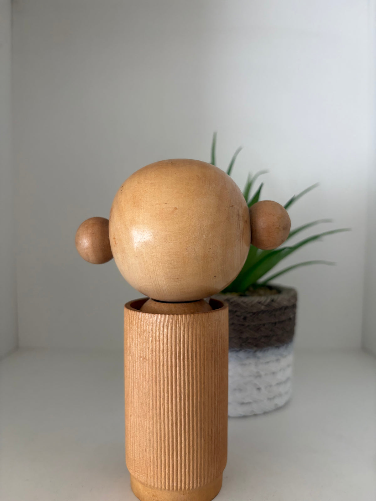 Lovely vintage Sosaku kokeshi by Tomio Ishida