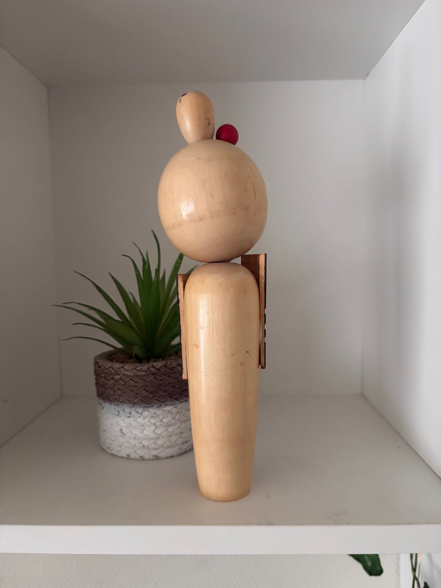 Elegant Vintage Sosaku kokeshi
