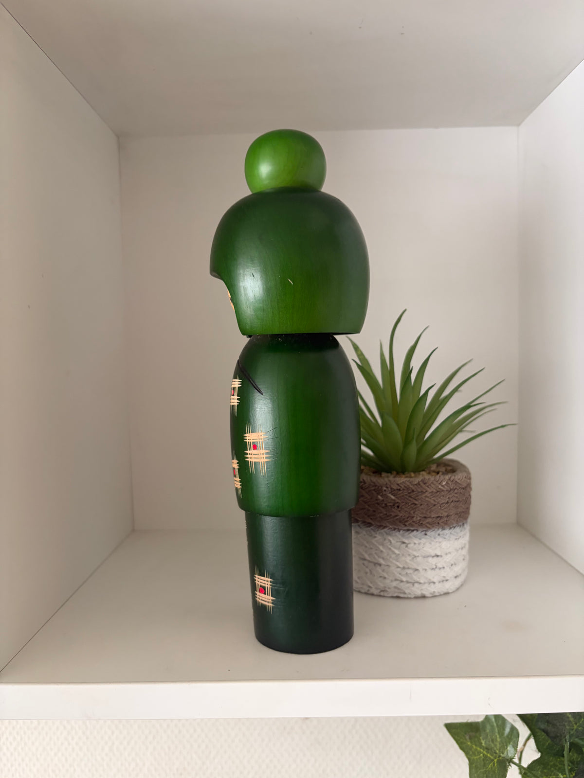 Vintage Gumma kokeshi by Hajime Miyashita (1940-)