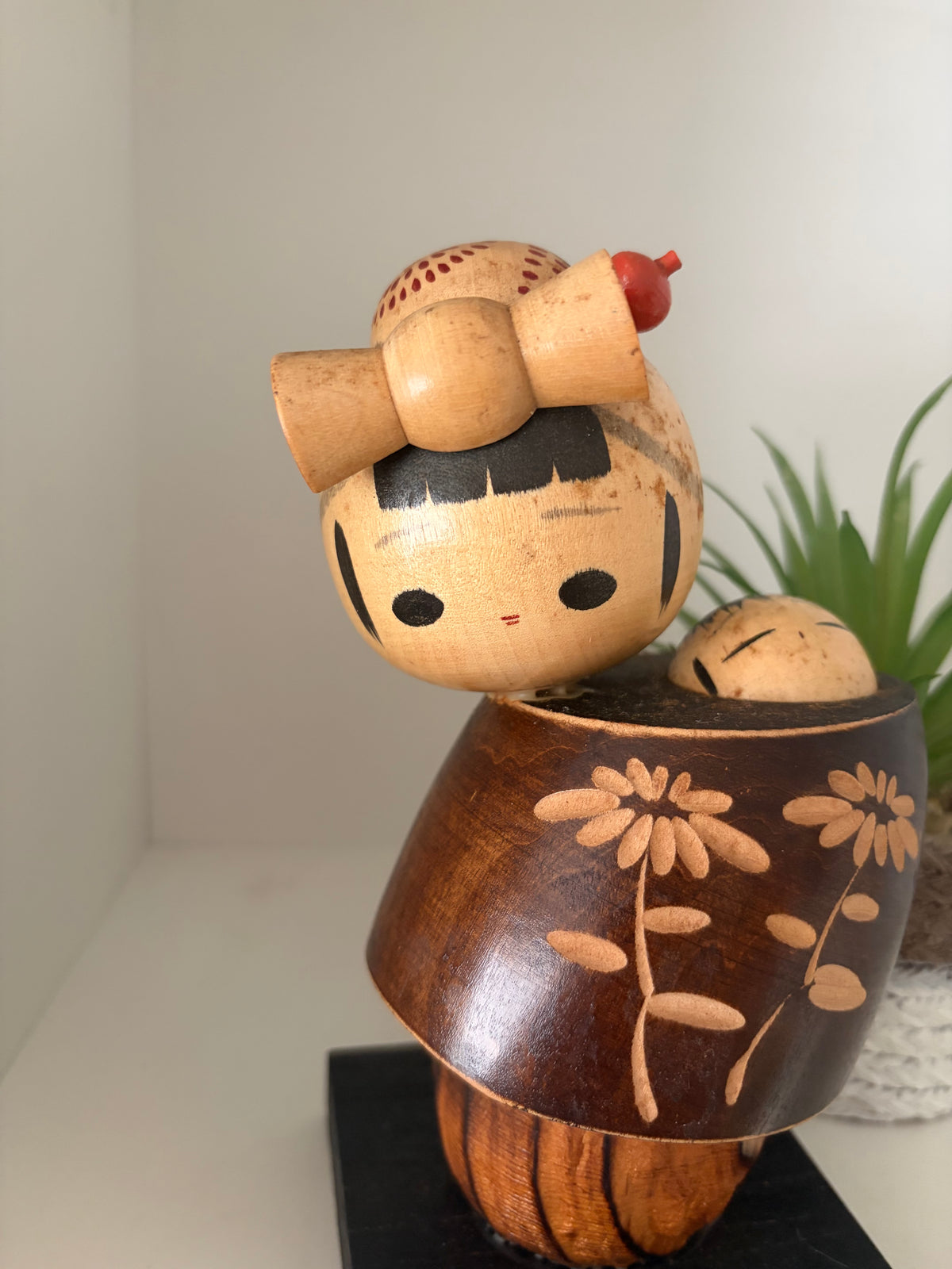 Vintage Sosaku kokeshi by Isamu Yamakawa - Mother and child
