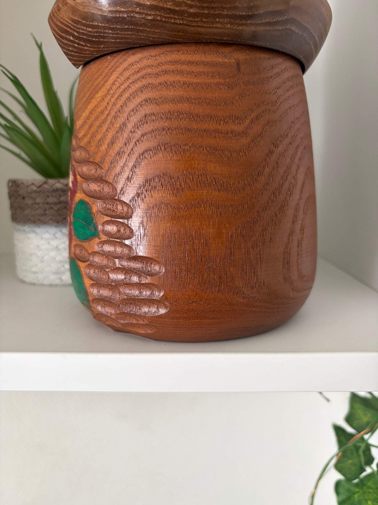 Rare vintage Sosaku kokeshi by Aida Seiho (Harumine) (1926-1998)