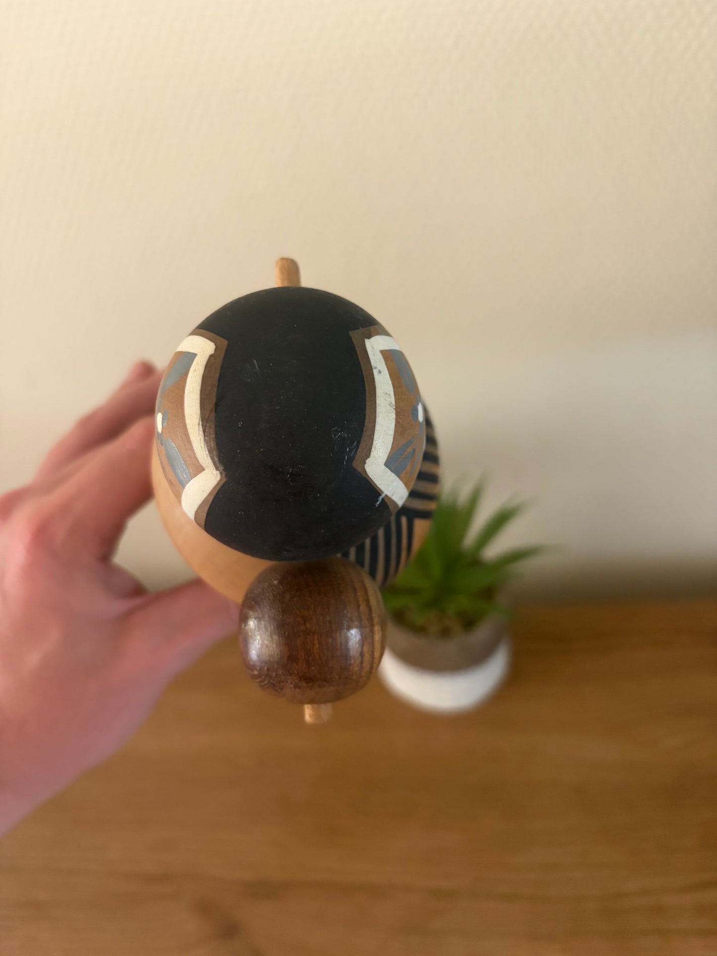 Rare vintage Sosaku kokeshi by Aida Seiho (Harumine) (1926-1998)