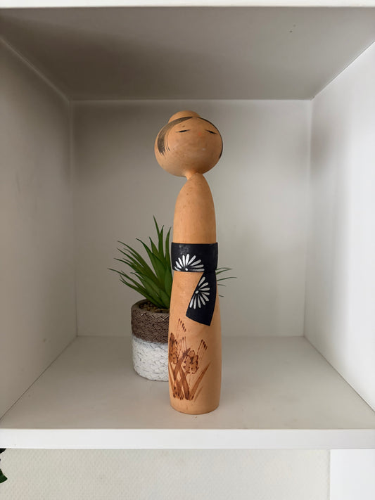 Vintage Sosaku Kokeshi made by Sato Suigai (1920-)