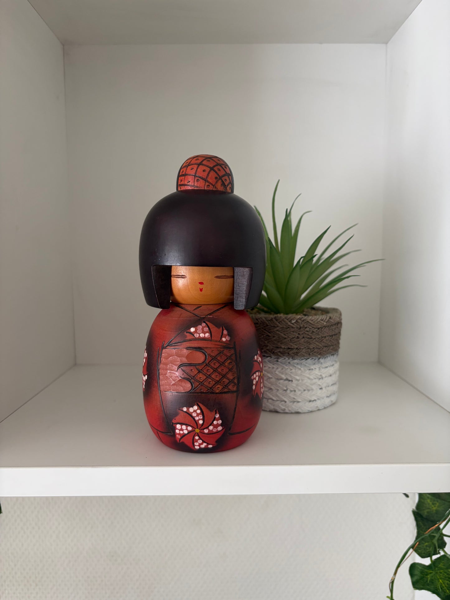 Vintage Gumma Kokeshi by Masae Fujikawa(1942-2015)
