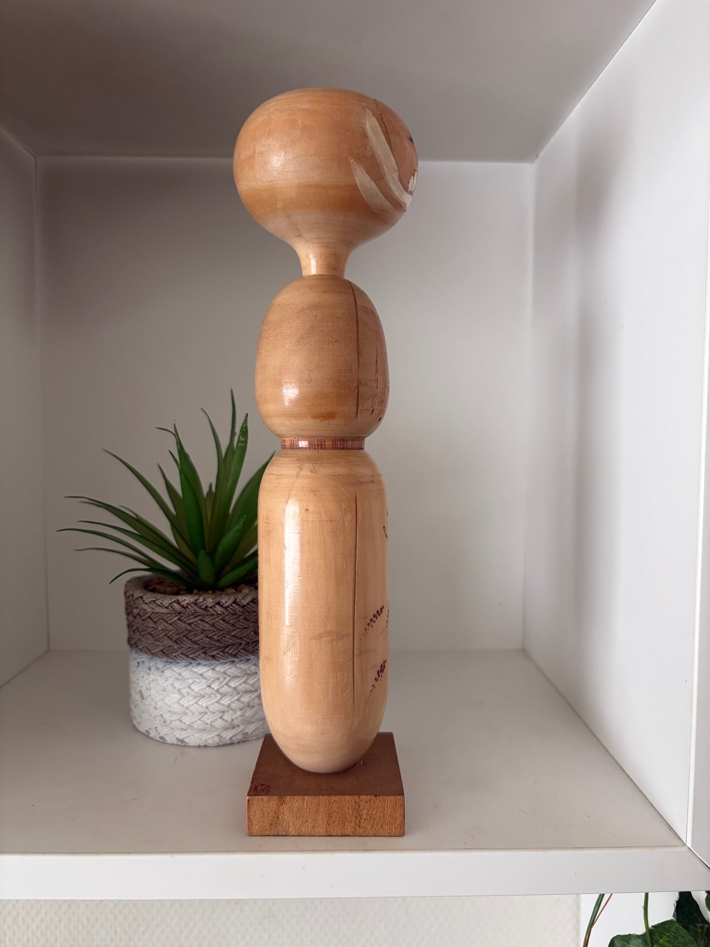 Vintage Sosaku kokeshi by Kishi Sadao