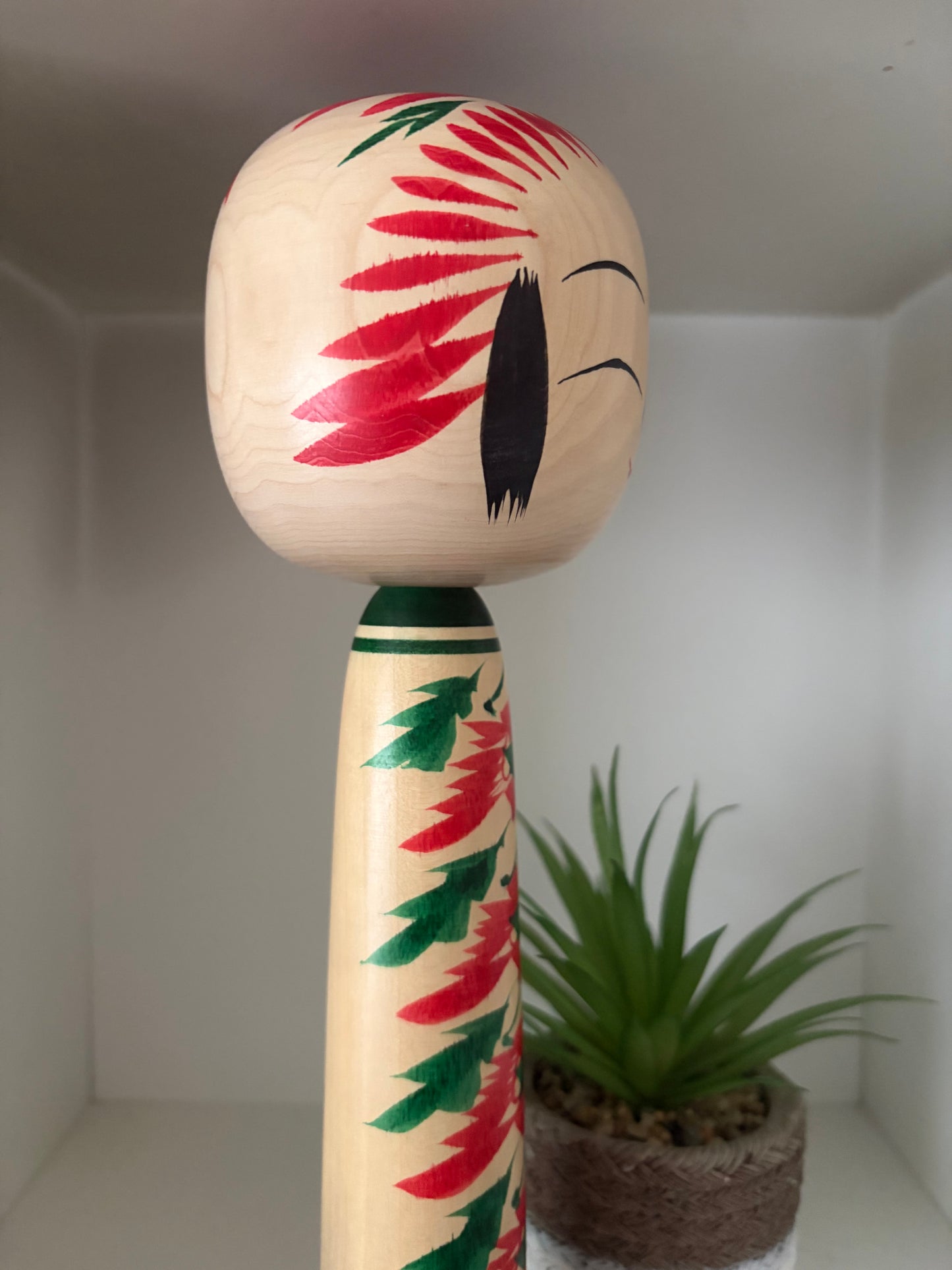 Lovely vintage traditional Togatta kokeshi by Teruo Sato (1919-)