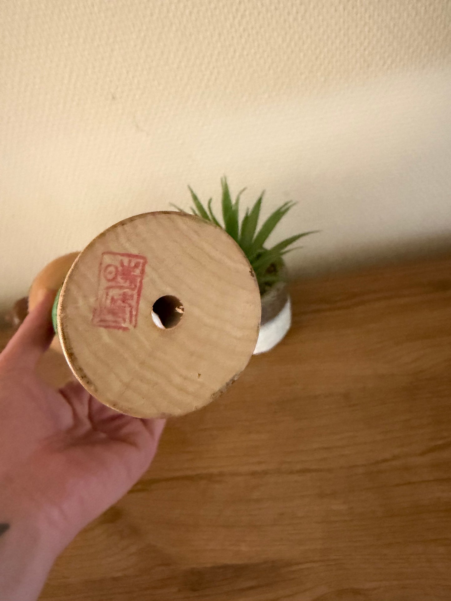 Rare vintage Sosaku kokeshi by Aida Seiho (Harumine) (1926-1998)