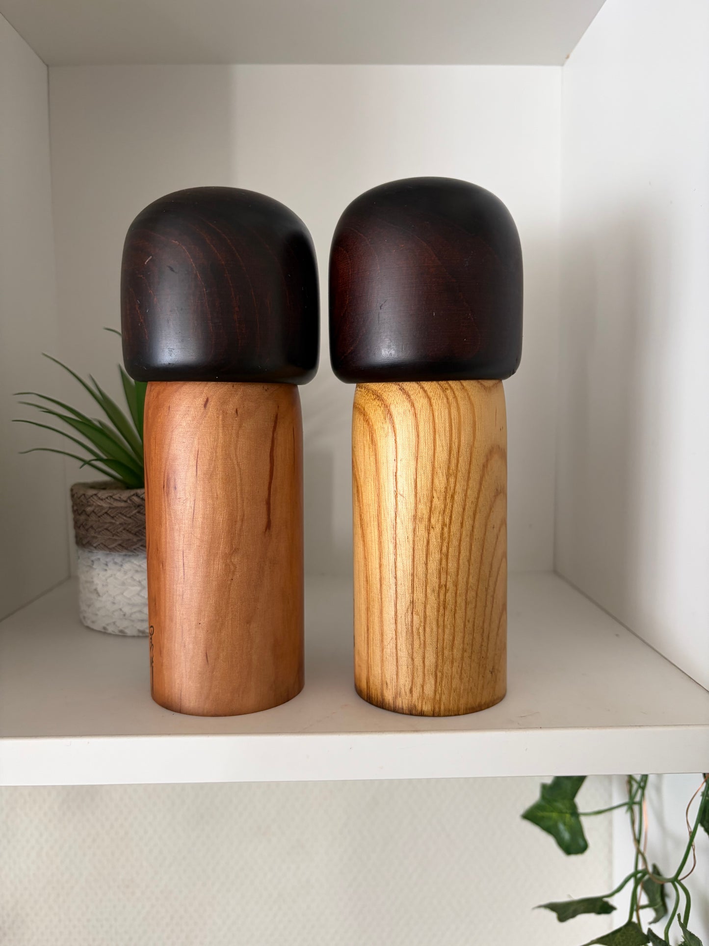 Set of two vintage Gumma kokeshi by Usaburo