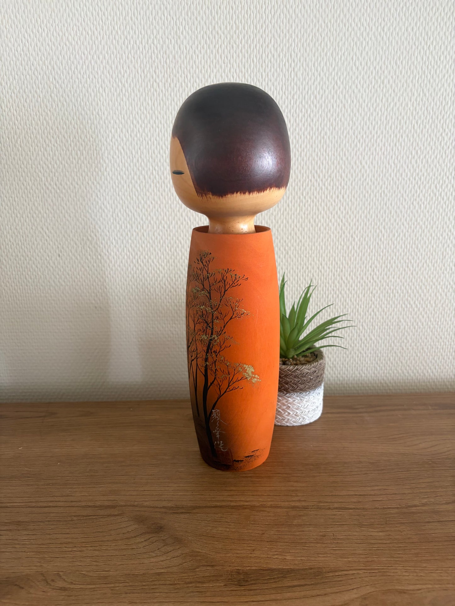 Exclusive vintage Sosaku kokeshi by Aoki Ryoka (1931-)