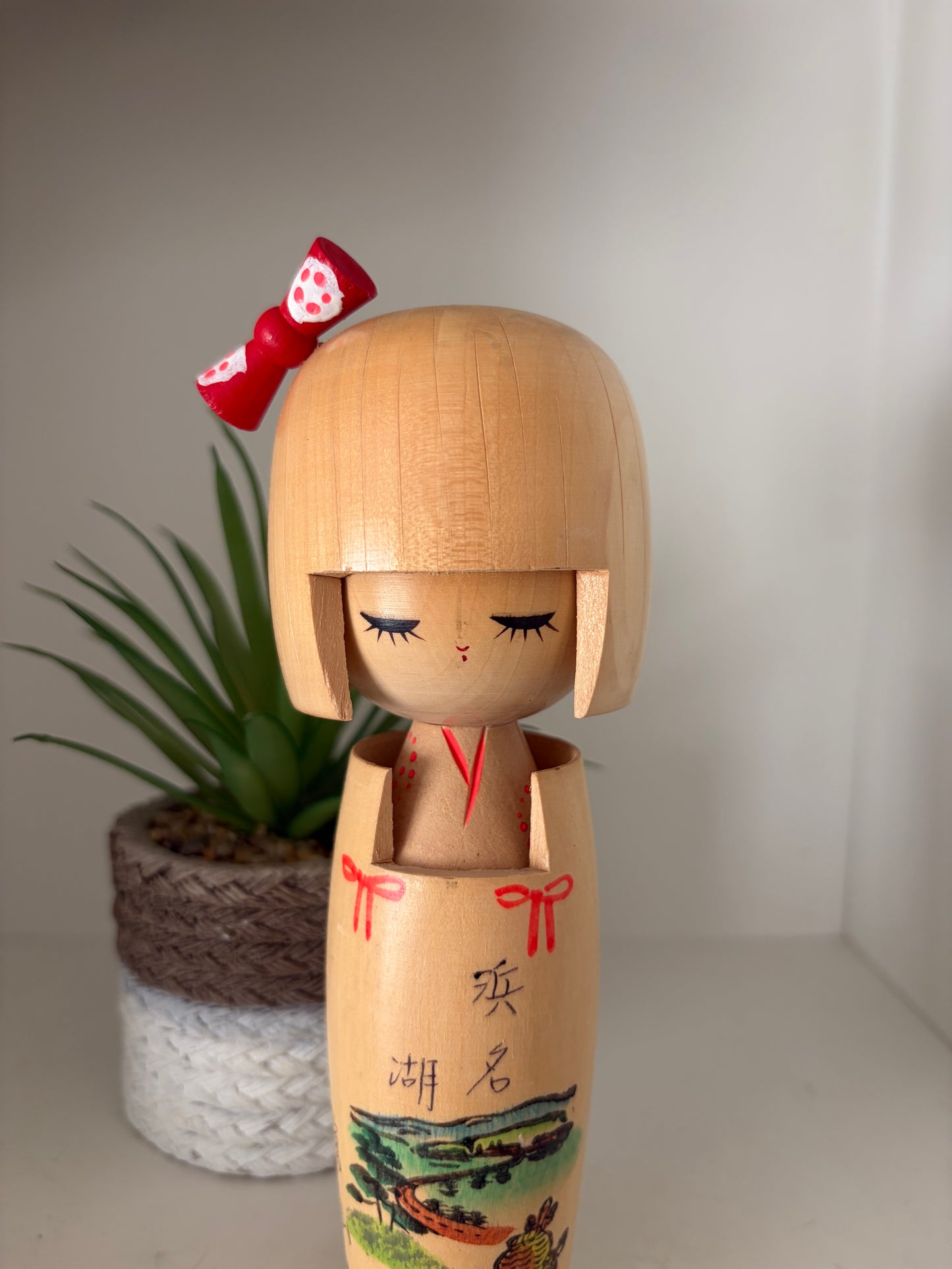 Vintage Gumma Kokeshi by Miyagawa Kunio (1933-)