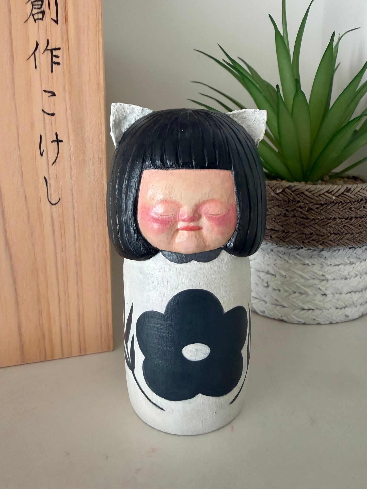 Exclusive one off a kind kokeshi by Nagisa Hirano!