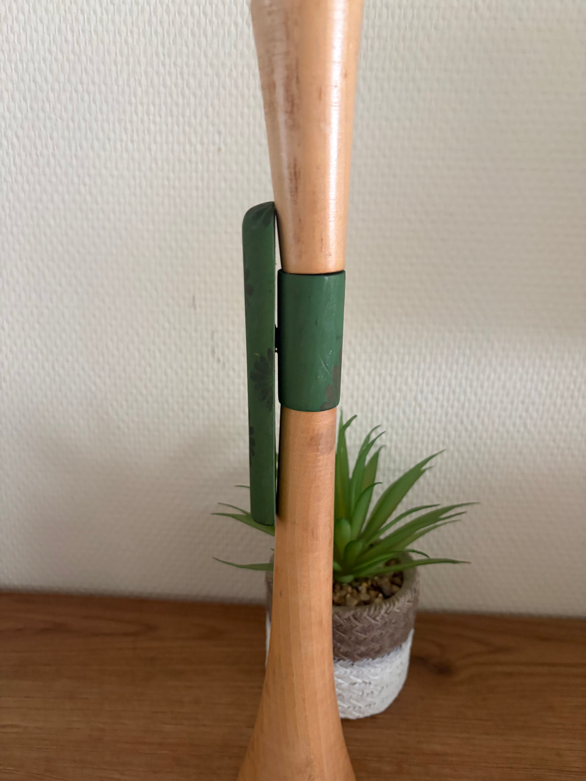 Rare vintage Sosaku kokeshi by Shido Shozan (1932-1995)