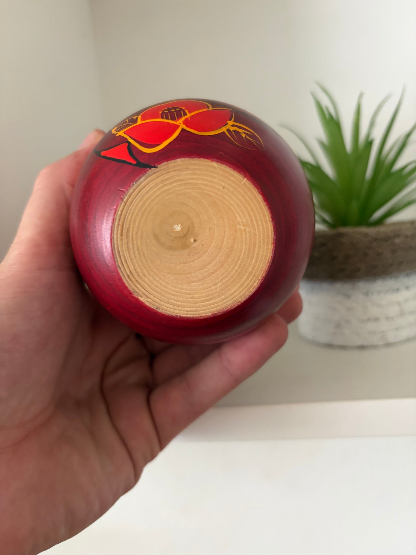 Beautiful vintage Gumma kokeshi by Hajime Miyashita (1940-)