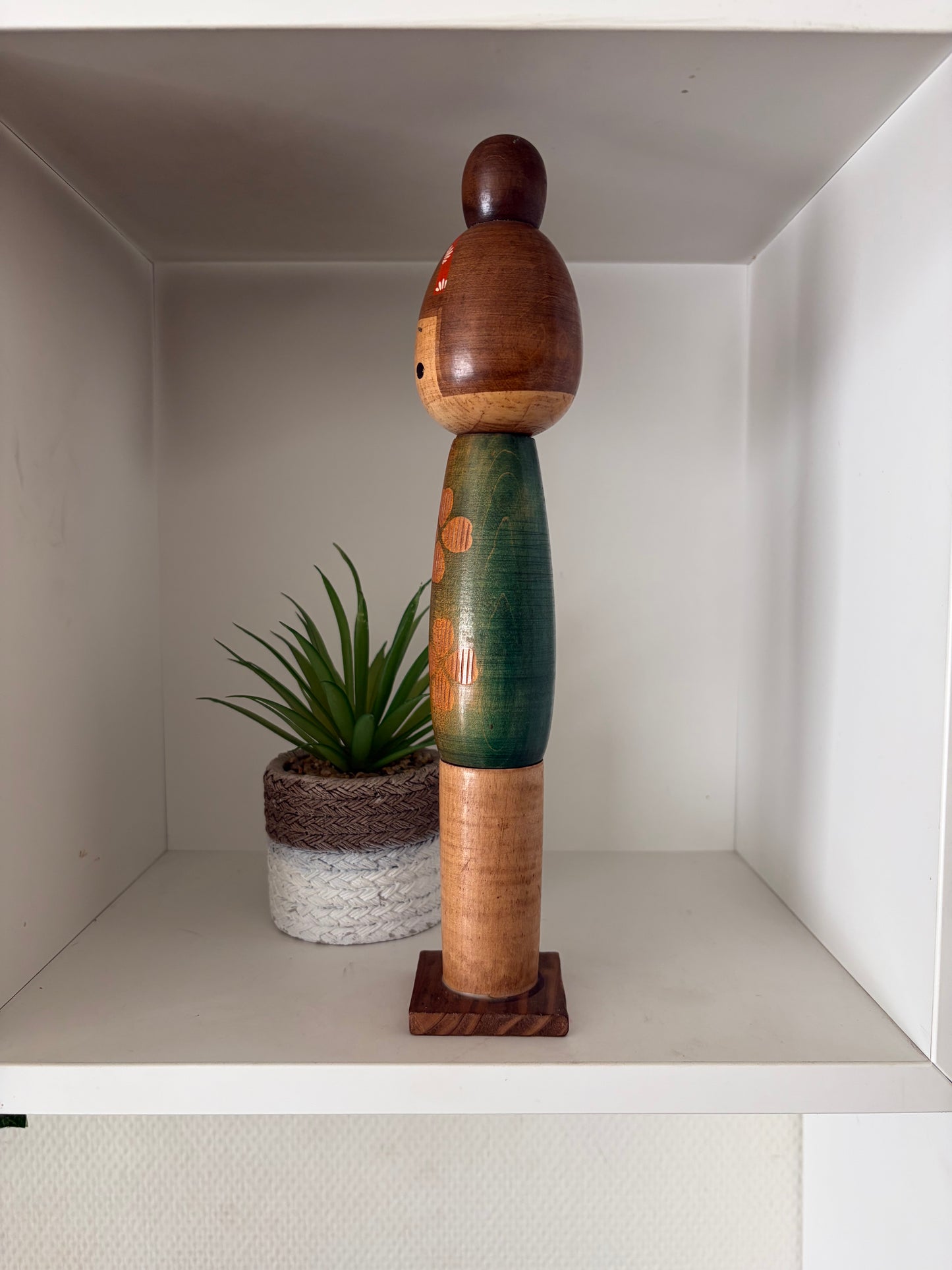 Vintage Sosaku kokeshi by Isamu Yamakawa (1928-)
