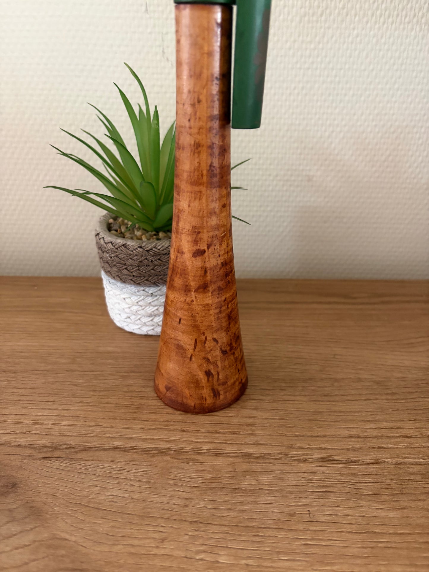 Rare vintage Sosaku kokeshi by Shido Shozan (1932-1995)