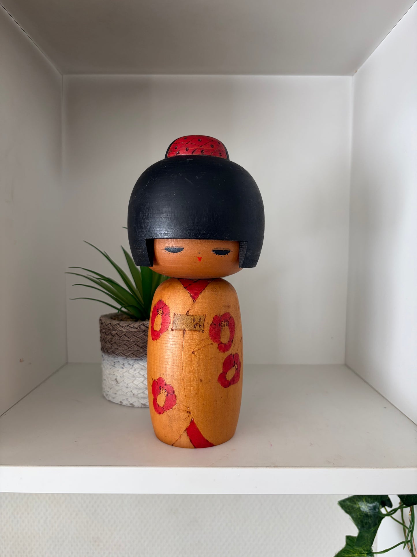 Vintage Gumma Kokeshi by Fumio Tomidokoro (1948-)