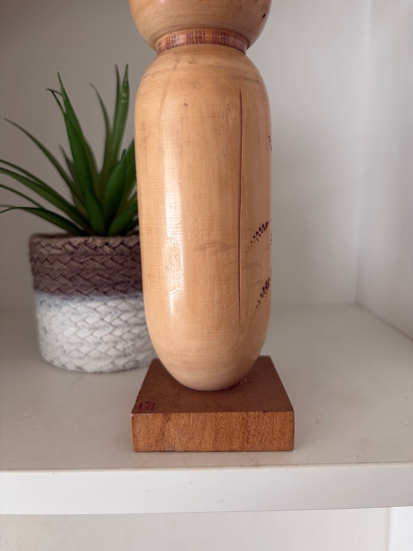 Vintage Sosaku kokeshi by Kishi Sadao