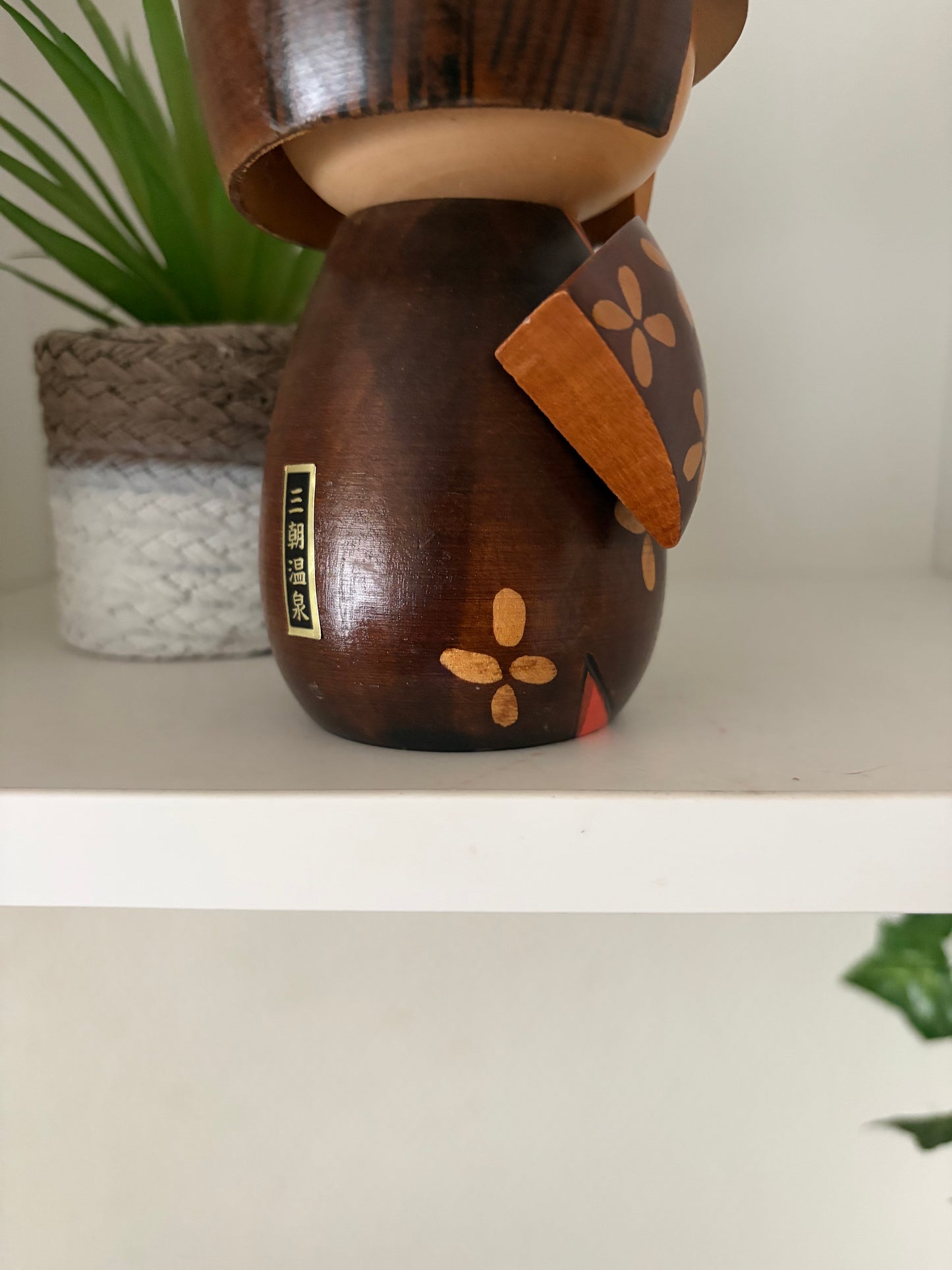 Lovely vintage Sosaku kokeshi by Ishida Tomio