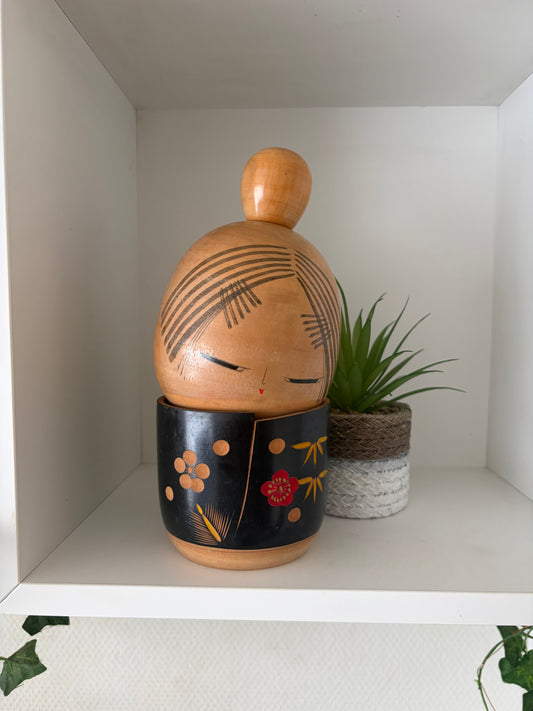 Chunky vintage Sosaku kokeshi by Sato Suigai (1920-)