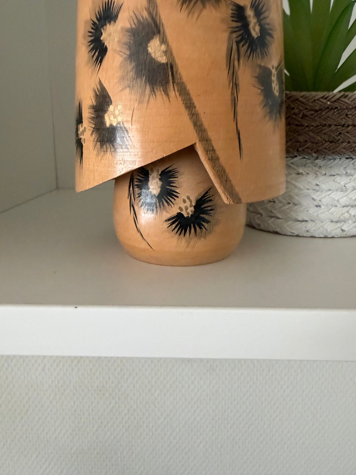 Vintage Sosaku kokeshi by Hajime with drum