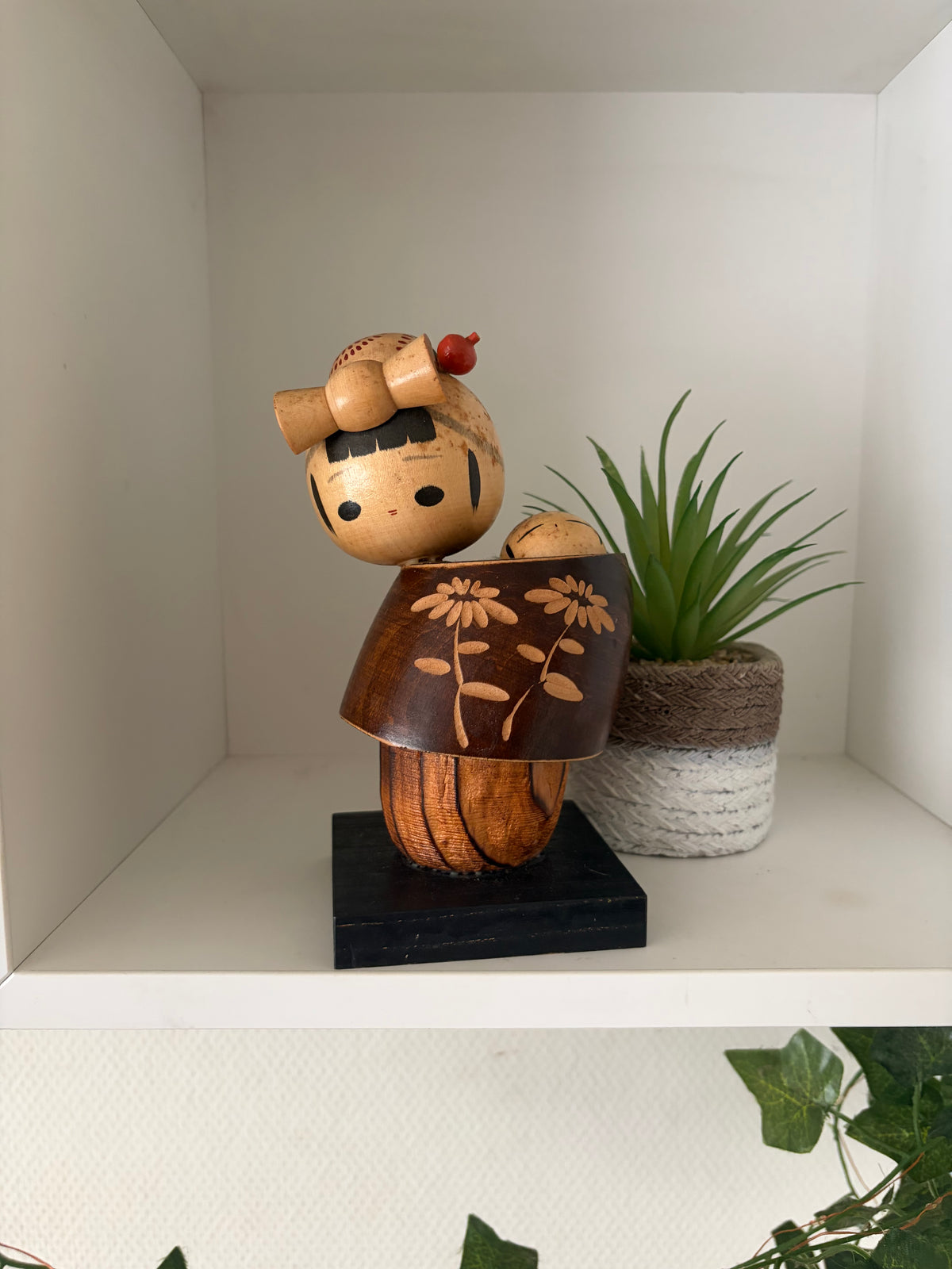 Vintage Sosaku kokeshi by Isamu Yamakawa - Mother and child