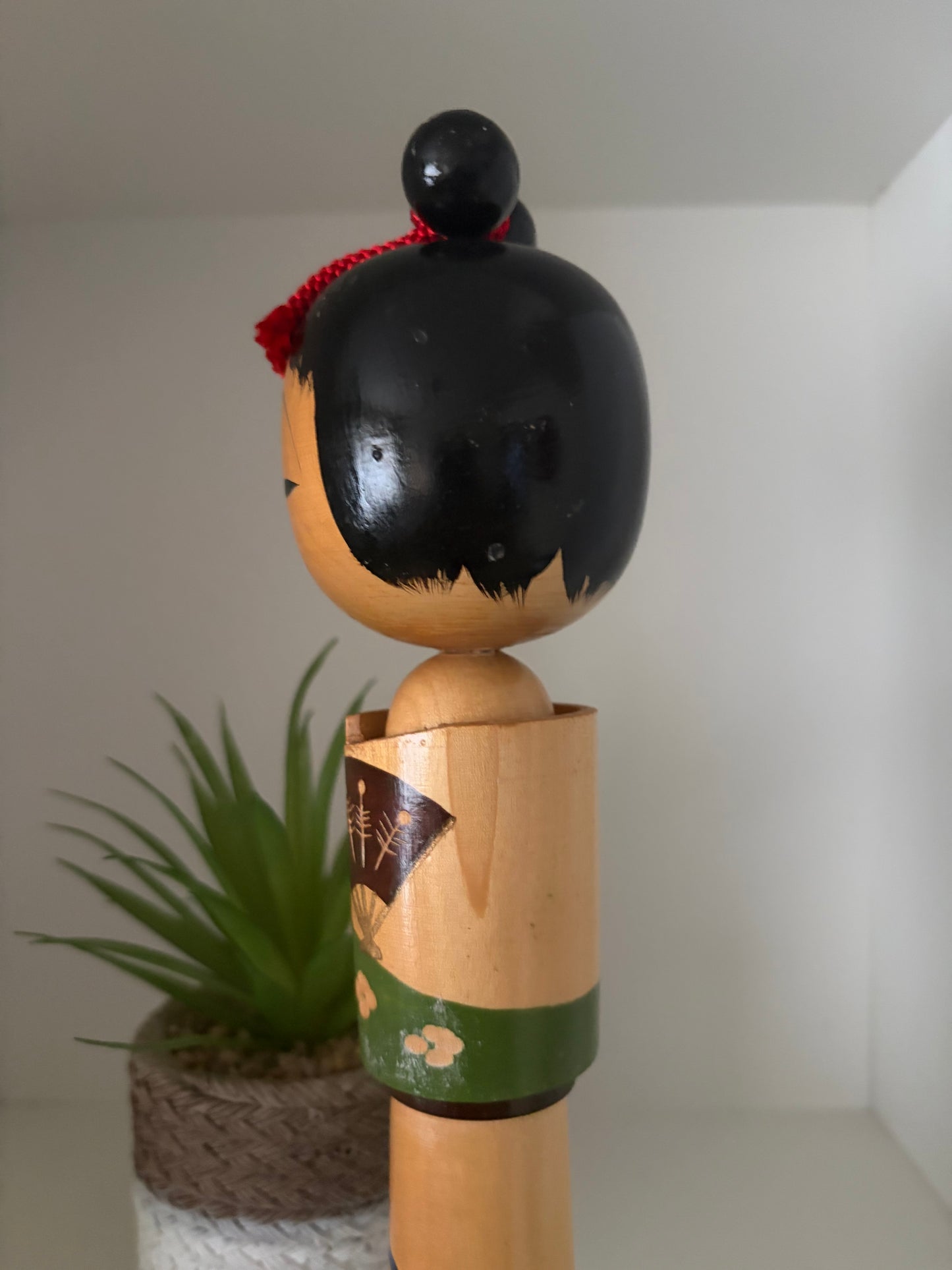 Vintage Sosaku kokeshi by Misui