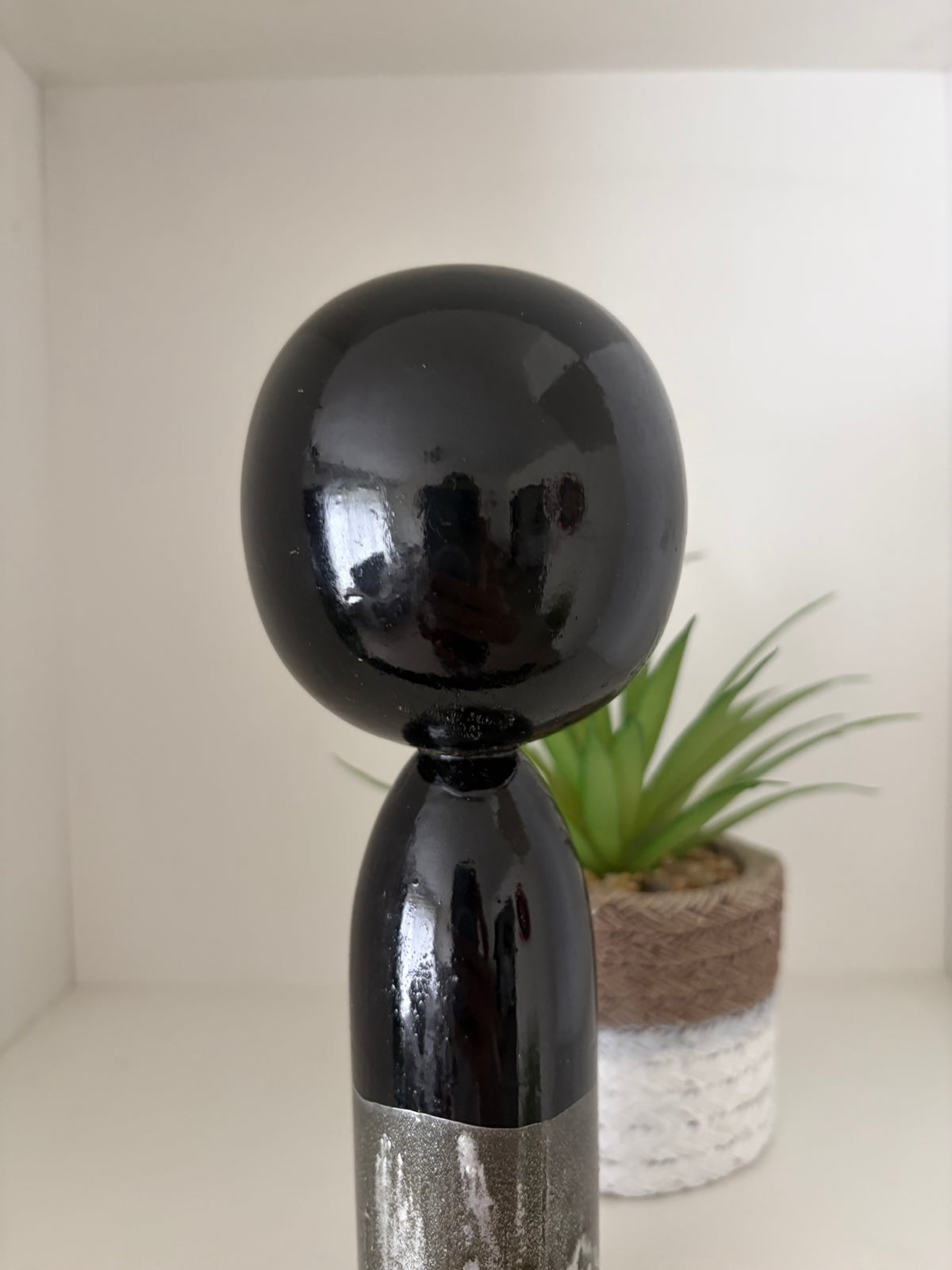 Exclusive Sosaku kokeshi by Hideo Ishihara (1925-1999)