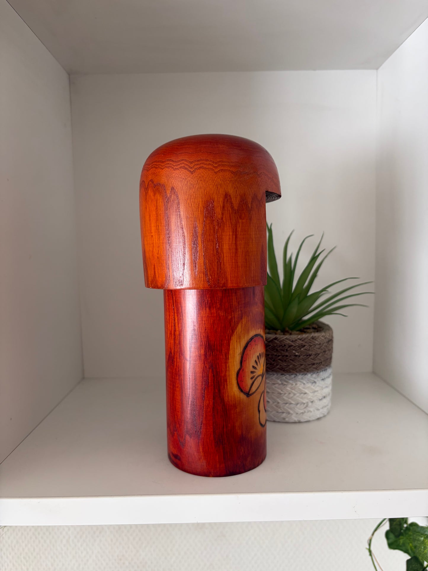 Realy beautiful vintage Sosaku kokeshi by Katsuyuki