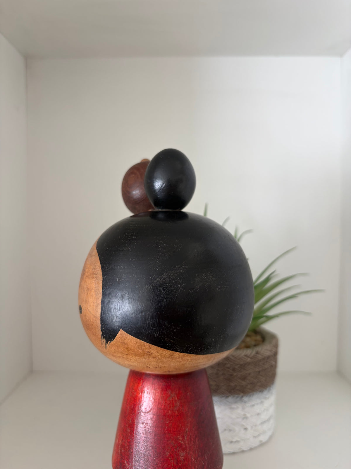 Very rare vintage Sosaku kokeshi by Issetsu Kuribayashi (1924 - 2011)