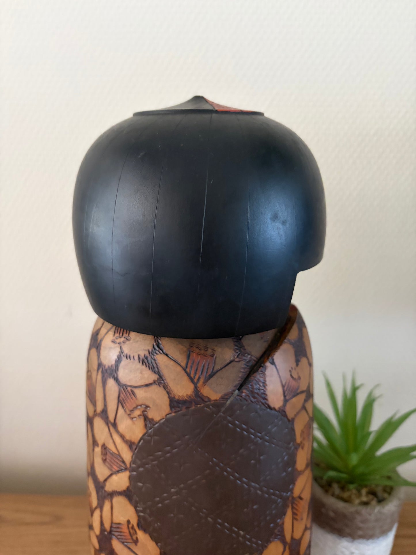 Rare vintage Gumma kokeshi by Inosuke Kobayashi (1931-)