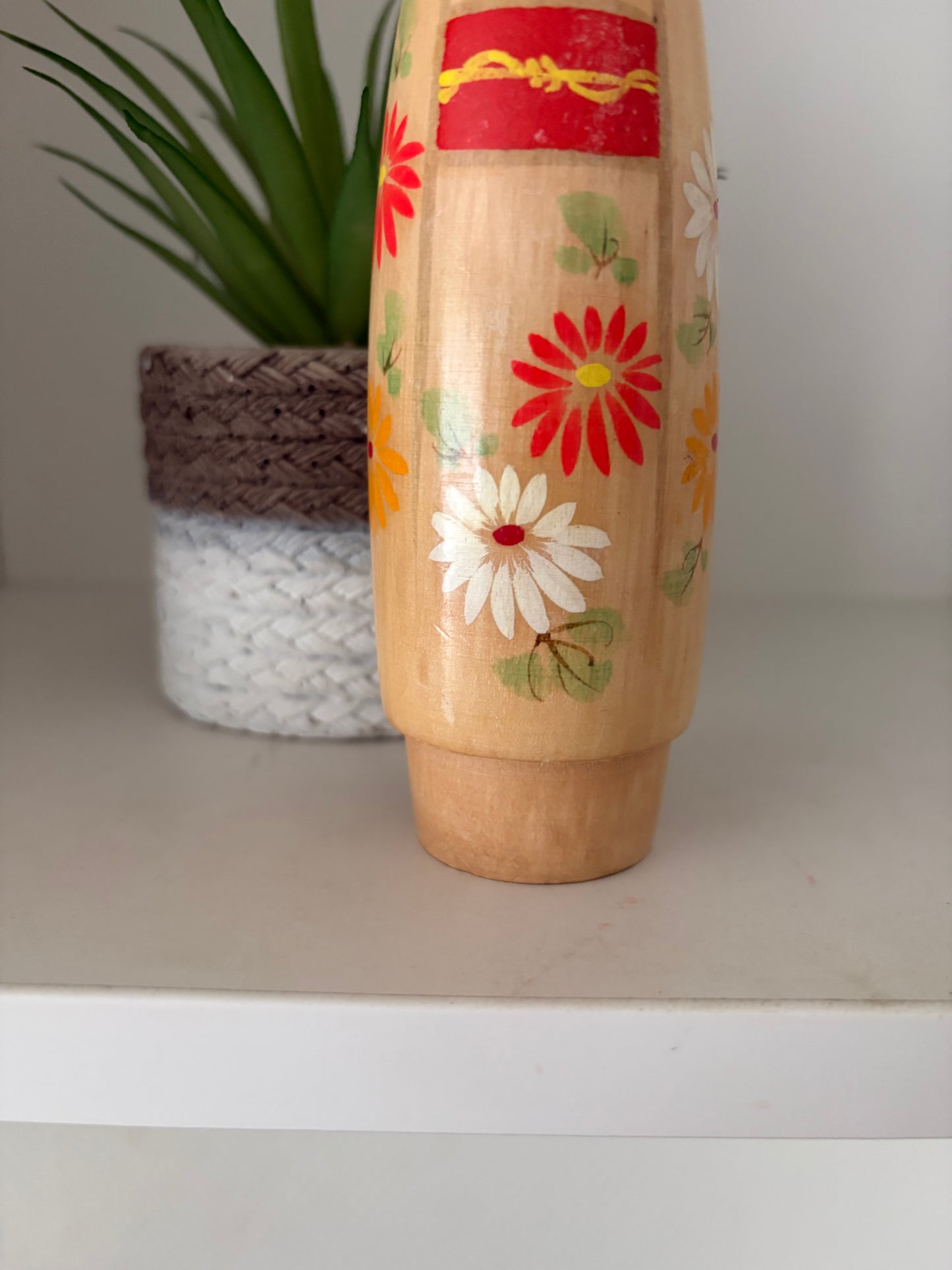 Vintage Sosaku kokeshi by Hajime Miyashita (1940-)
