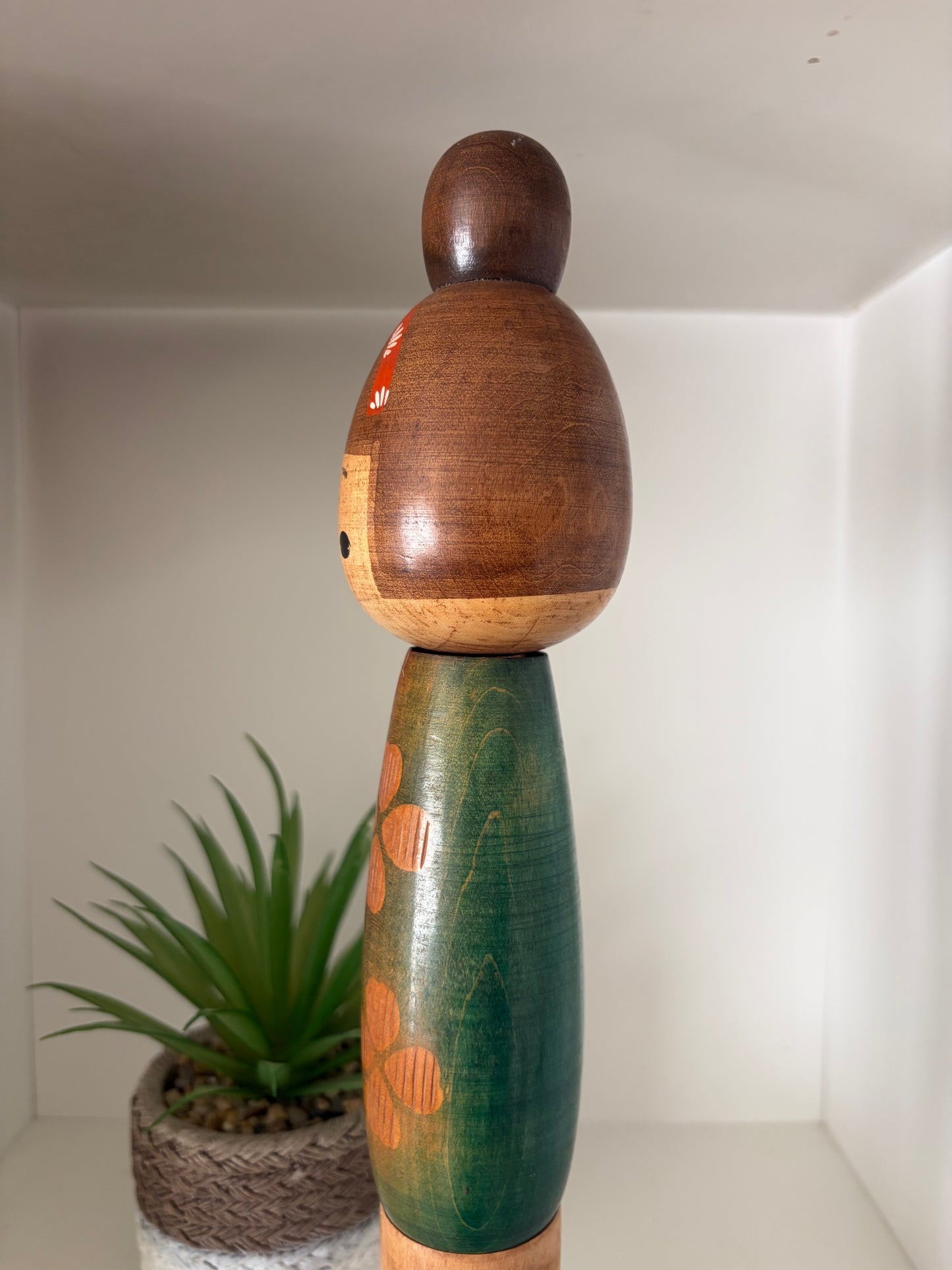 Vintage Sosaku kokeshi by Isamu Yamakawa (1928-)