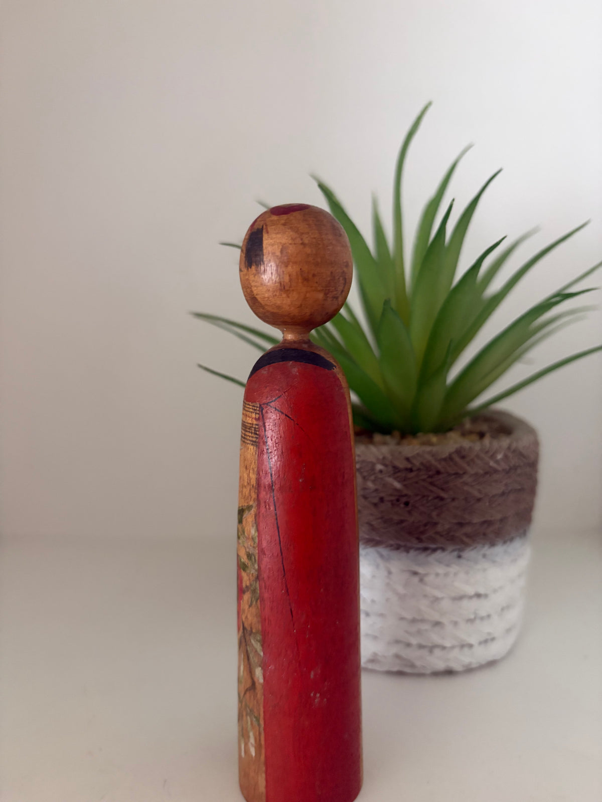 Exclusive Kijiyama kokeshi made by Takano Yohachi (1907-1994)