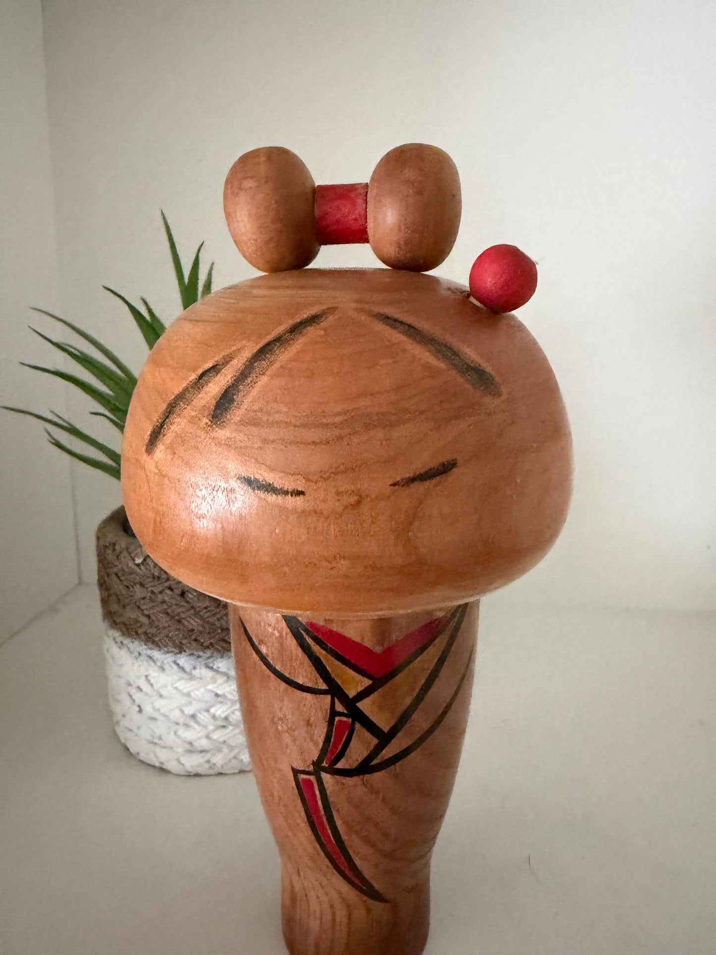 Rare vintage Sosaku kokeshi by Ishida Kanji