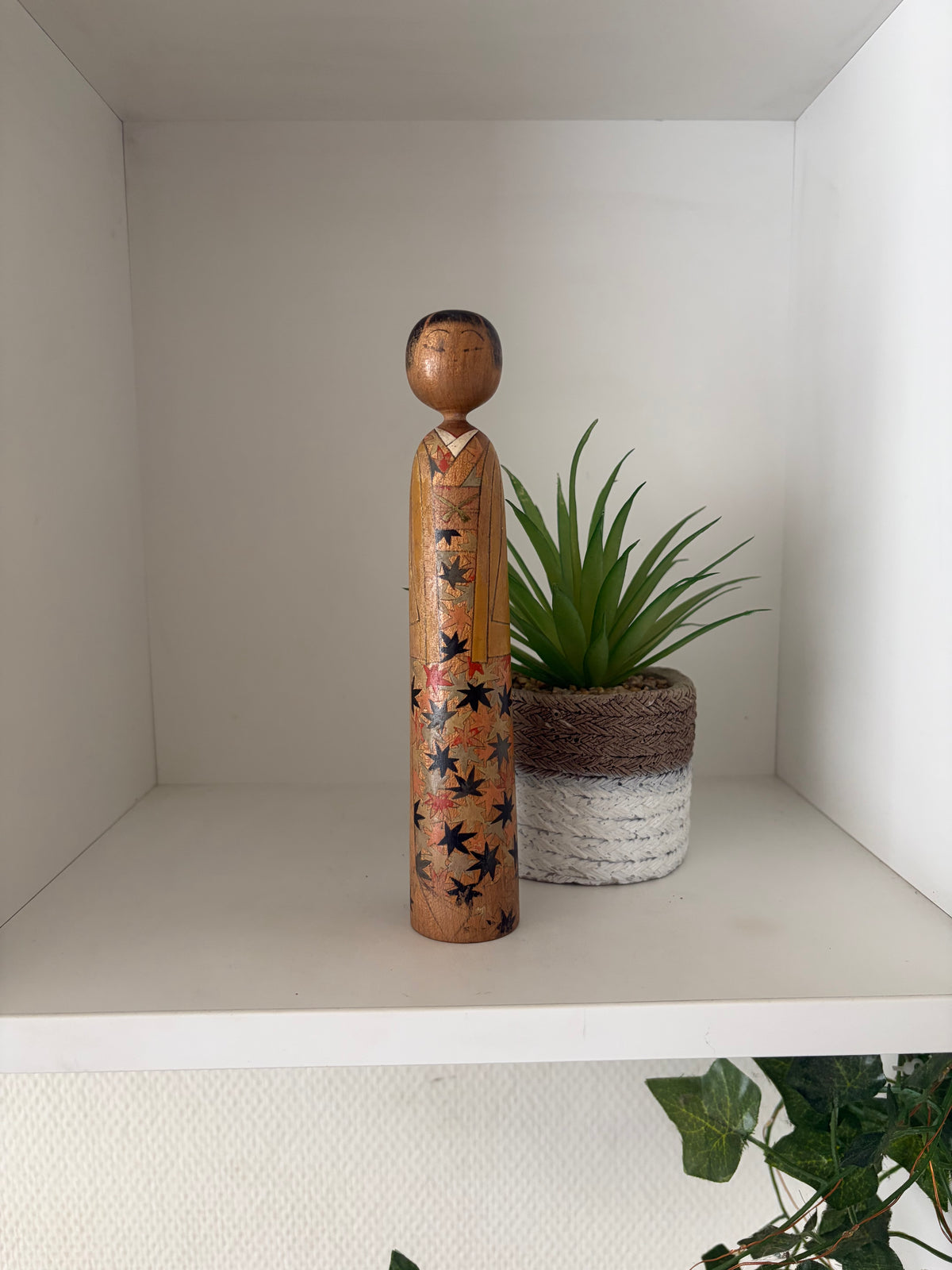 Exclusive Kijiyama kokeshi made by Takano Yohachi (1907-1994)